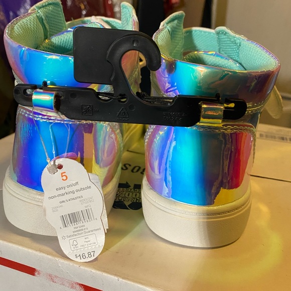 💎Girls iridescent Sneakers🔥BUNDLE 3 for$25🔥 - Picture 4 of 5